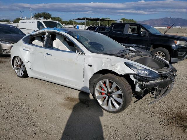 5YJ3E1EB6JF082270 - 2018 TESLA MODEL 3 Ақ фото 4