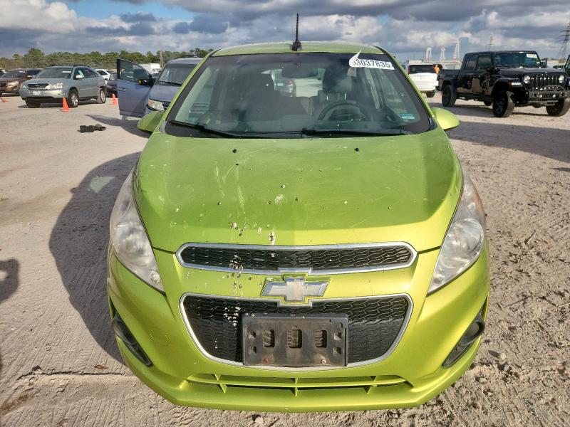 KL8CD6S95DC500586 - 2013 CHEVROLET SPARK 1LT 绿色 照片 5