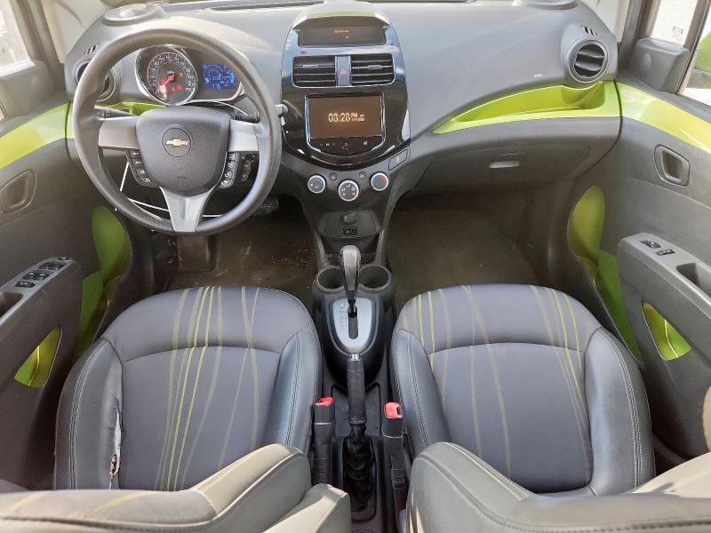 KL8CD6S95DC500586 - 2013 CHEVROLET SPARK 1LT 绿色 照片 8