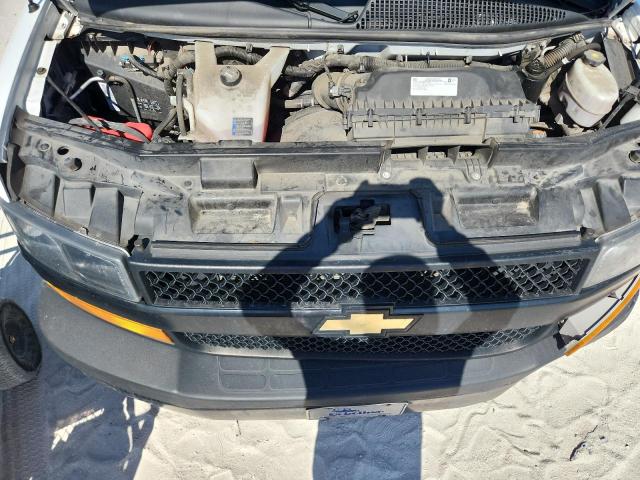 1GCWGAFP4M1160589 - 2021 CHEVROLET EXPRESS G2 WHITE photo 12