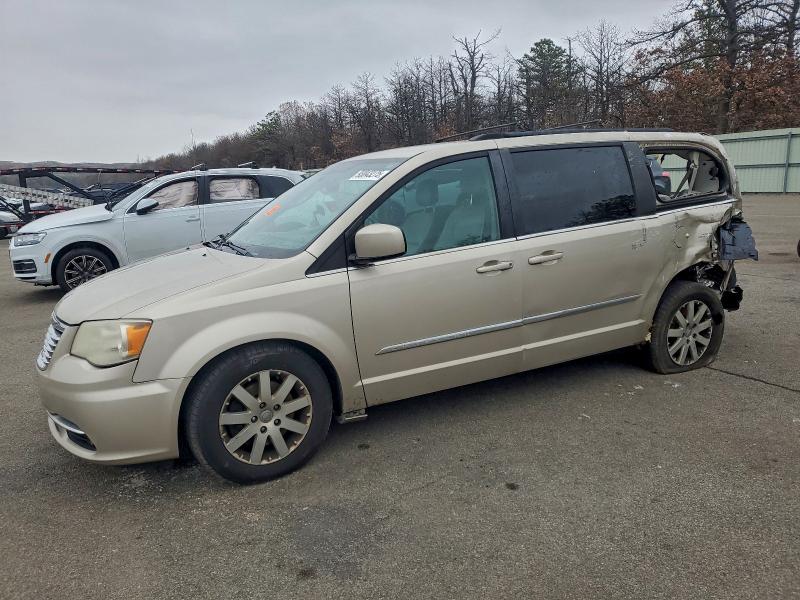 2012 CHRYSLER TOWN & COU TOURING, 