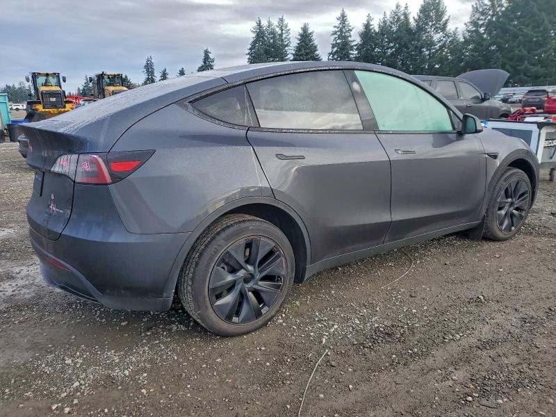 7SAYGDEE9RF178968 - 2024 TESLA MODEL Y CHARCOAL photo 3