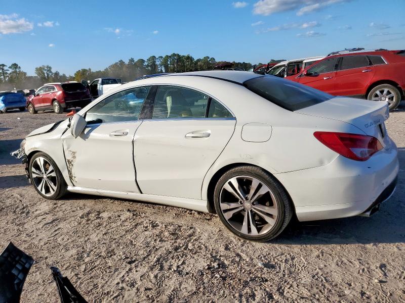WDDSJ4EB0FN232834 - 2015 MERCEDES-BENZ CLA 250 WHITE photo 2