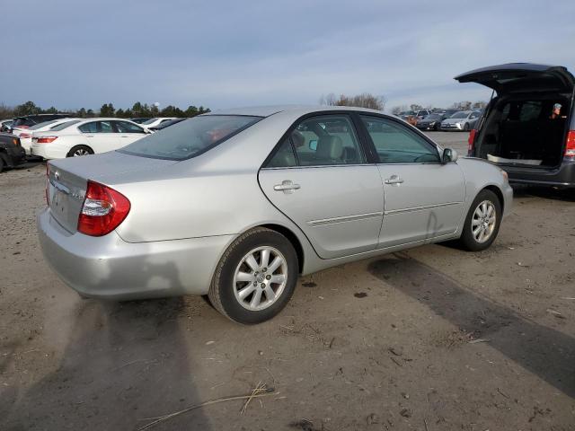 4T1BE30K03U180845 - 2003 TOYOTA CAMRY LE SILVER photo 3