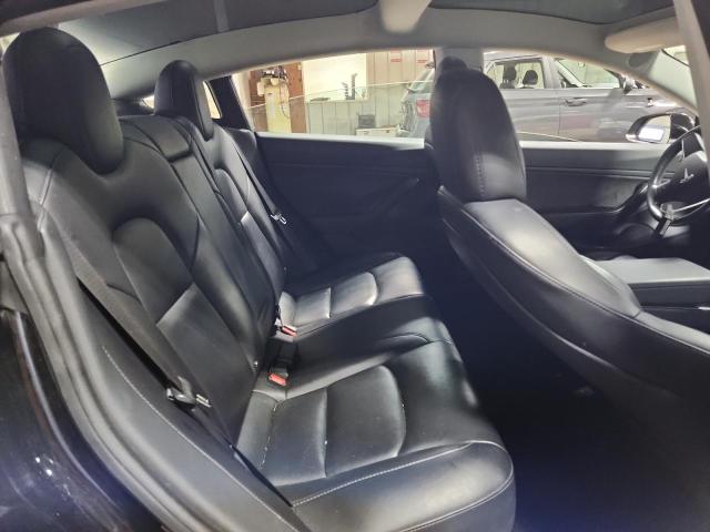 5YJ3E1EB3JF156132 - 2018 TESLA MODEL 3 Սև լուսանկար 10