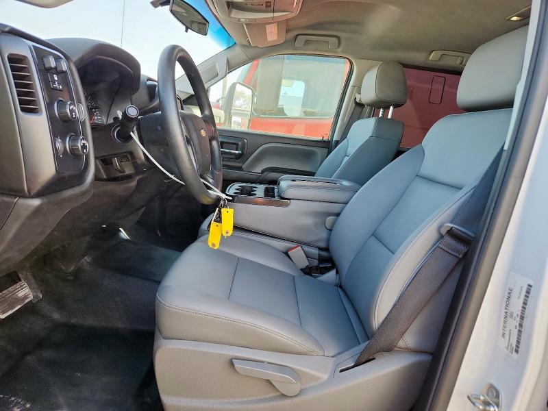 1HTKJPVK0PH076776 - 2023 CHEVROLET SILVERADO WHITE photo 5