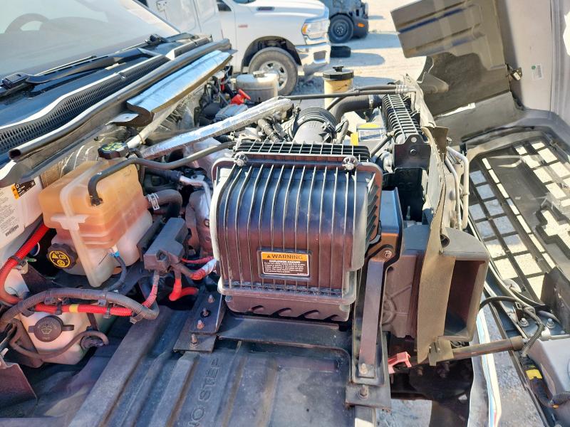 1HTKJPVK0PH076776 - 2023 CHEVROLET SILVERADO WHITE photo 7