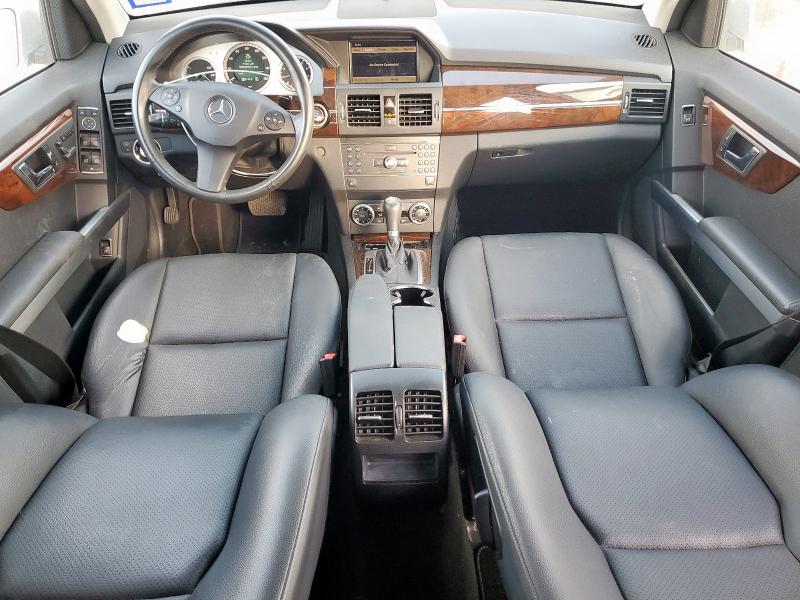 WDCGG5GB5BF568821 - 2011 MERCEDES-BENZ GLK 350 SILVER photo 8