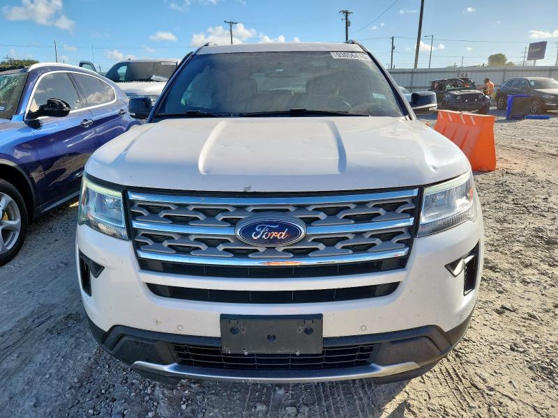 1FM5K7D82JGA66918 - 2018 FORD EXPLORER XLT Білий фото 5