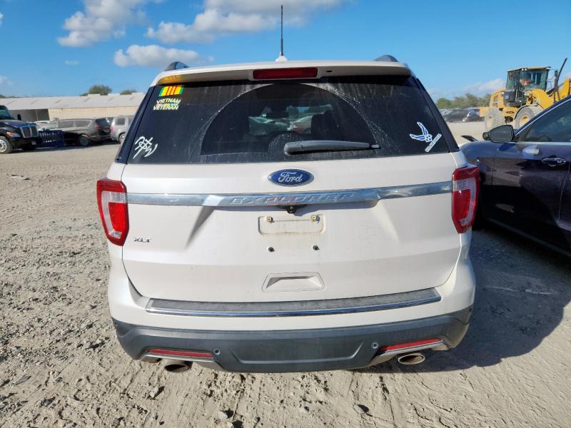 1FM5K7D82JGA66918 - 2018 FORD EXPLORER XLT Білий фото 6