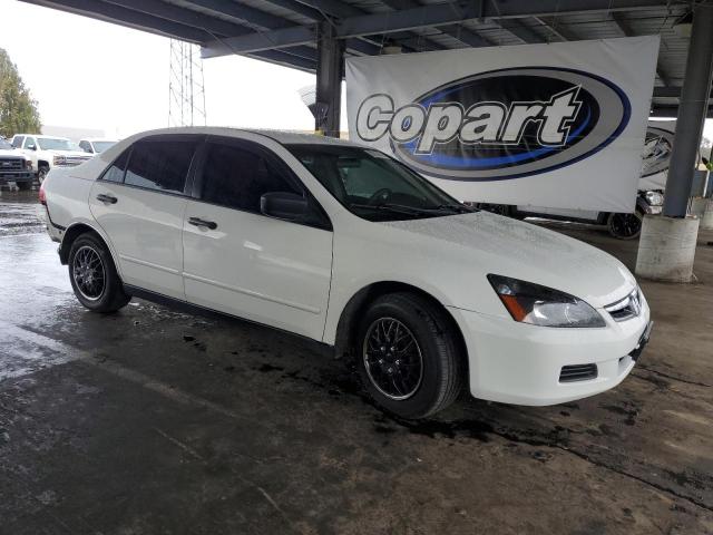 1HGCM56146A025289 - 2006 HONDA ACCORD VALUE WHITE photo 4