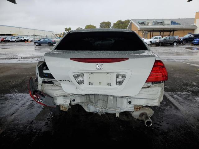 1HGCM56146A025289 - 2006 HONDA ACCORD VALUE WHITE photo 6