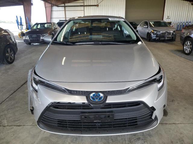 JTDBCMFE1RJ020565 - 2024 TOYOTA COROLLA LE SILVER photo 5