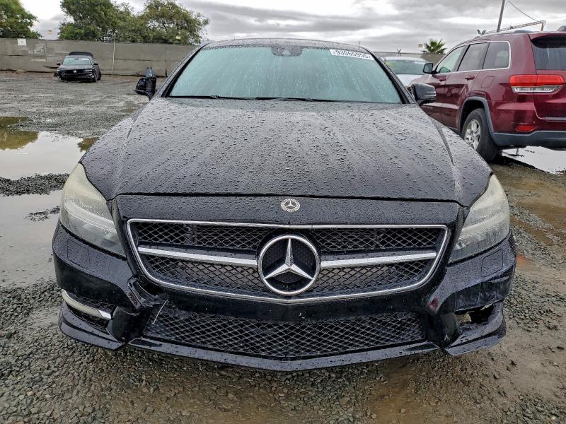 WDDLJ7DB8CA014585 - 2012 MERCEDES-BENZ CLS 550 黑色 照片 5