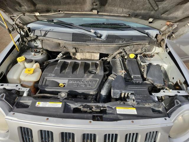 1J8FF47W28D565776 - 2008 JEEP COMPASS SPORT SILVER photo 12