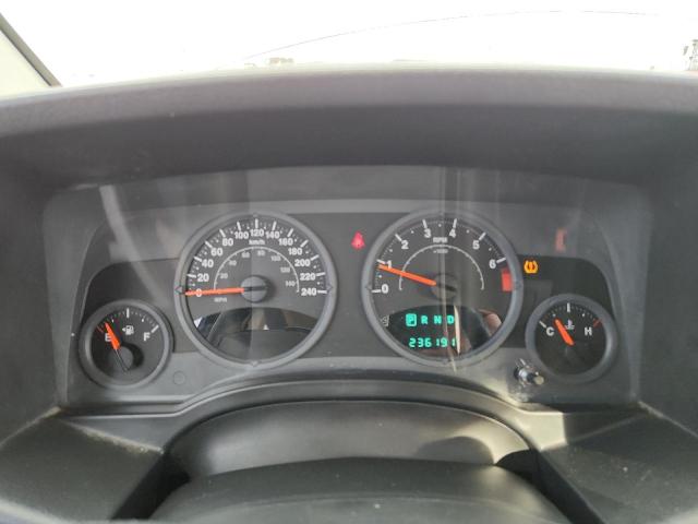 1J8FF47W28D565776 - 2008 JEEP COMPASS SPORT SILVER photo 9