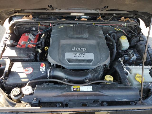 1C4HJWEG7DL563110 - 2013 JEEP WRANGLER U SAHARA Czarny zdjęcie 11