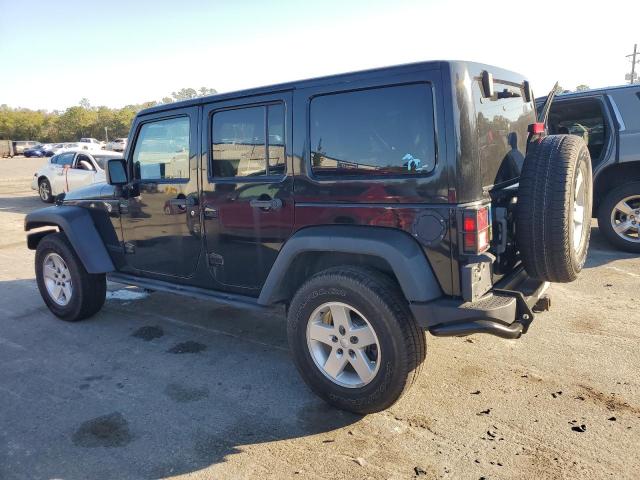 1C4HJWEG7DL563110 - 2013 JEEP WRANGLER U SAHARA Czarny zdjęcie 2