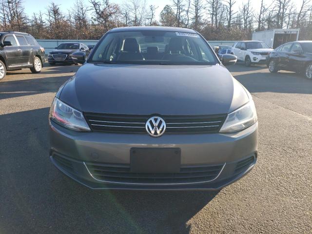 3VWBP7AJ1DM435419 - 2013 VOLKSWAGEN JETTA SE 灰色 照片 5