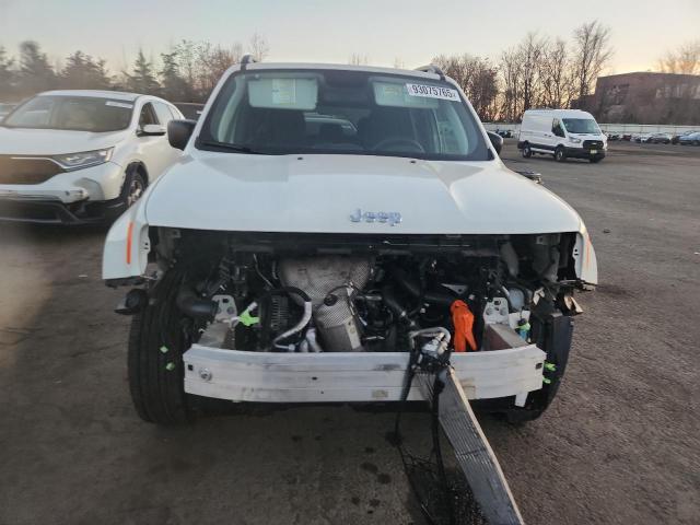 ZACCJBAB9JPG80935 - 2018 JEEP RENEGADE SPORT WHITE photo 5