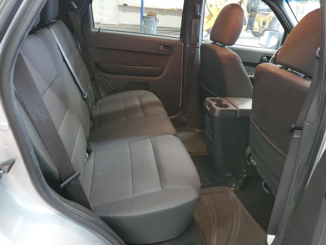 1FMCU9DGXCKB12368 - 2012 FORD ESCAPE XLT SILVER photo 11