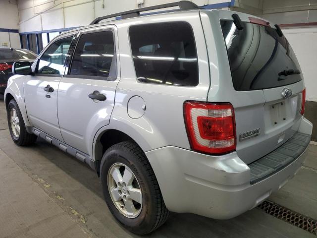 1FMCU9DGXCKB12368 - 2012 FORD ESCAPE XLT SILVER photo 2