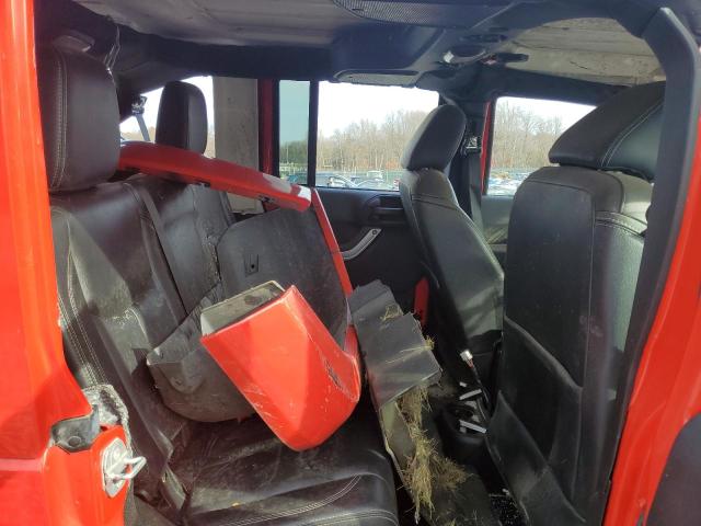 1C4HJWEG7FL556659 - 2015 JEEP WRANGLER U SAHARA Rot Foto 11