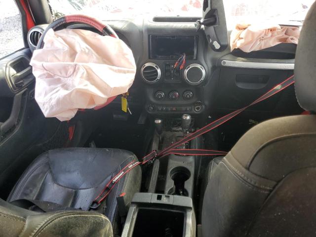 1C4HJWEG7FL556659 - 2015 JEEP WRANGLER U SAHARA Rot Foto 8