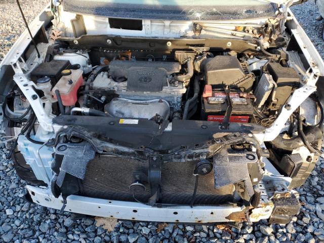 2T3BFREV1JW745174 - 2018 TOYOTA RAV4 LE თეთრი ფოტო 12