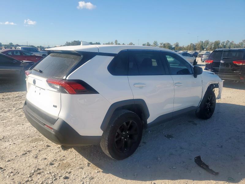 2T3H1RFV7NC180153 - 2022 TOYOTA RAV4 LE WHITE photo 3