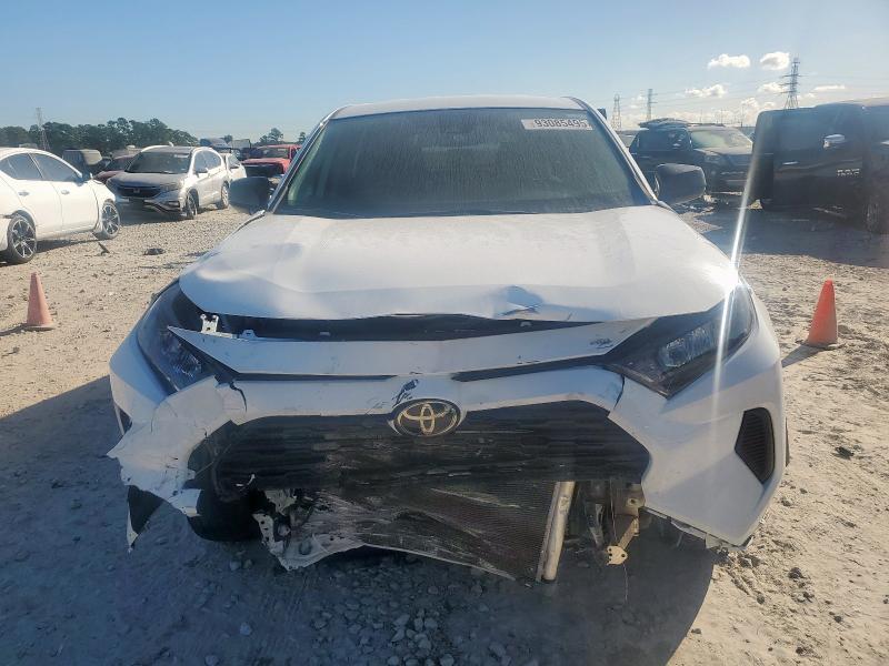 2T3H1RFV7NC180153 - 2022 TOYOTA RAV4 LE WHITE photo 5