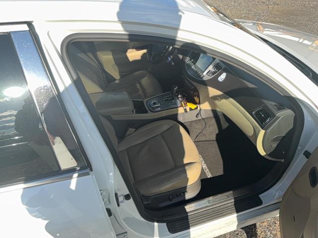 KMHGC4DDXCU173141 - 2012 HYUNDAI GENESIS 3.8L WHITE photo 5