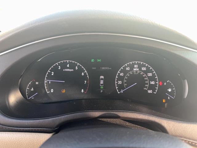 KMHGC4DDXCU173141 - 2012 HYUNDAI GENESIS 3.8L WHITE photo 8