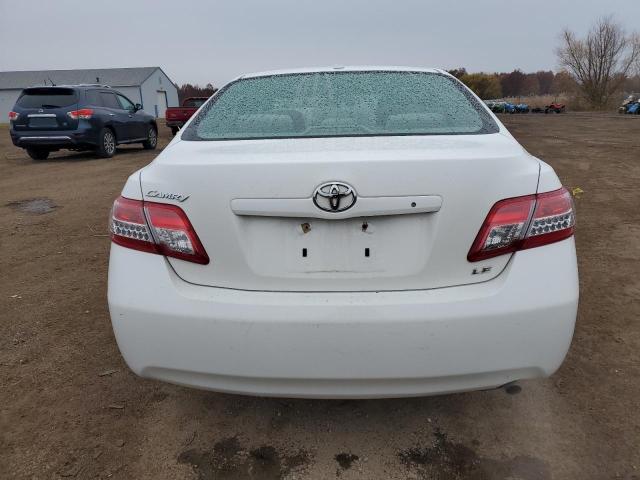 4T1BF3EK7AU533522 - 2010 TOYOTA CAMRY BASE WHITE photo 6