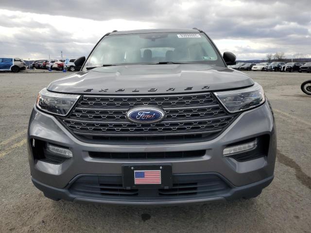1FMSK8DH9MGA26140 - 2021 FORD EXPLORER XLT ნაცრისფერი ფოტო 5