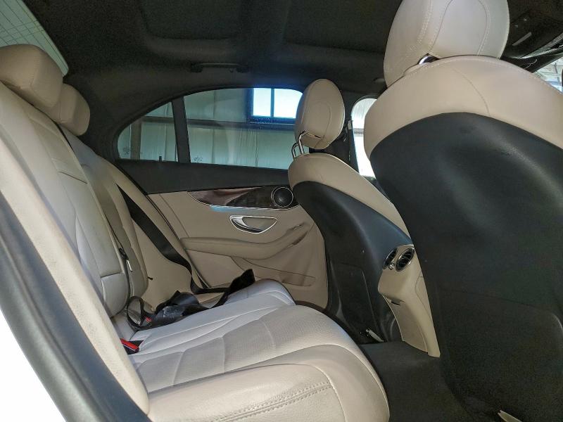 55SWF4KB6GU122600 - 2016 MERCEDES-BENZ C 300 4MATIC WHITE photo 10