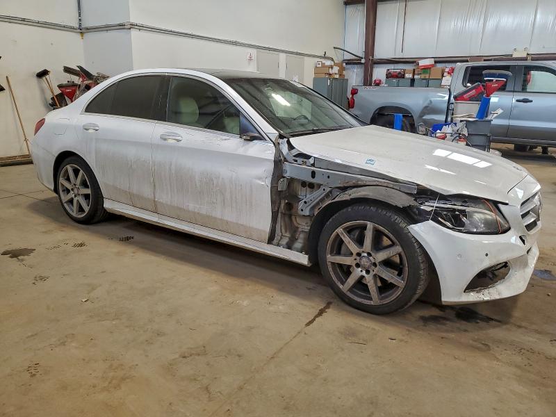 55SWF4KB6GU122600 - 2016 MERCEDES-BENZ C 300 4MATIC WHITE photo 4