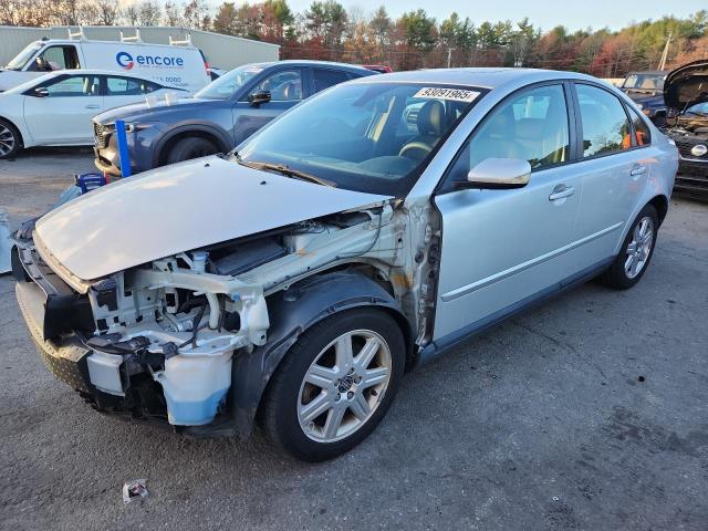 2006 VOLVO S40 2.4I, 