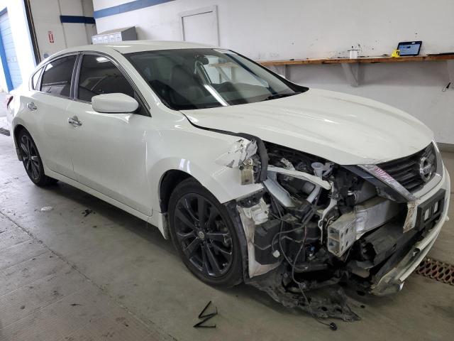 1N4AL3AP0JC269906 - 2018 NISSAN ALTIMA 2.5 WHITE photo 4