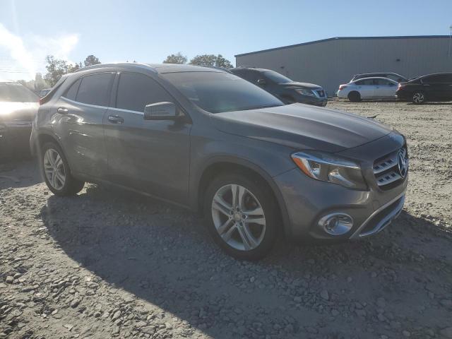 WDCTG4EB1JJ368123 - 2018 MERCEDES-BENZ GLA 250 Сірий фото 4
