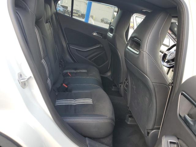 WDCTG4EB1JJ375475 - 2018 MERCEDES-BENZ GLA 250 Սպիտակ լուսանկար 11