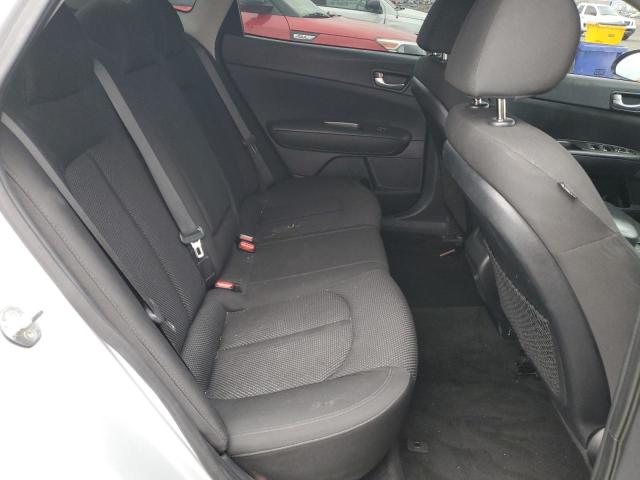 5XXGT4L34KG276170 - 2019 KIA OPTIMA LX Gümüş foto 10