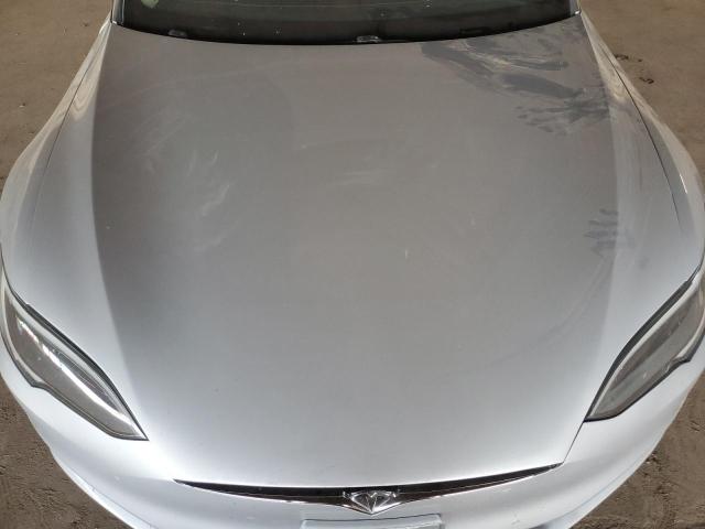 5YJSA1E49JF249679 - 2018 TESLA MODEL S ნაცრისფერი ფოტო 11