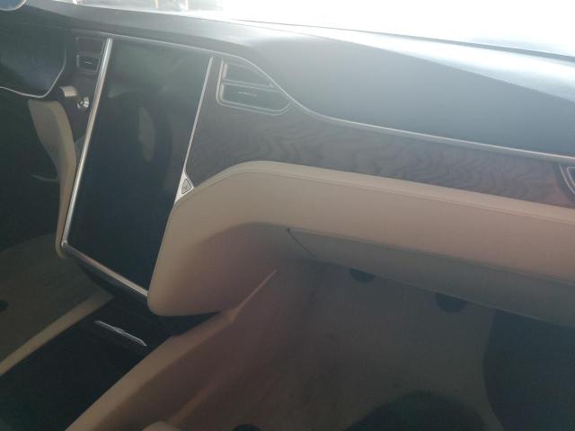 5YJSA1E49JF249679 - 2018 TESLA MODEL S ნაცრისფერი ფოტო 8