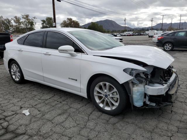 3FA6P0MU8KR200426 - 2019 FORD FUSION SEL თეთრი ფოტო 4