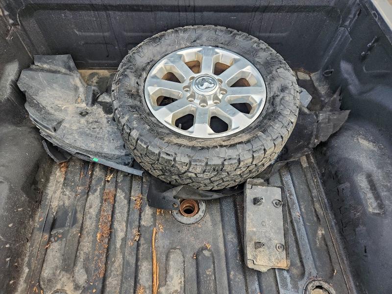 3C6UR5FL5NG318017 - 2022 RAM 2500 LARAMIE BLACK photo 12