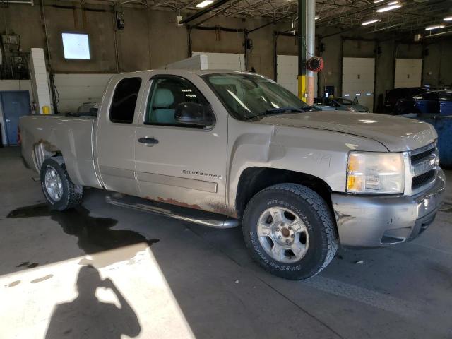 1GCEC19C58Z236571 - 2008 CHEVROLET SILVERADO C1500 GRAY photo 4
