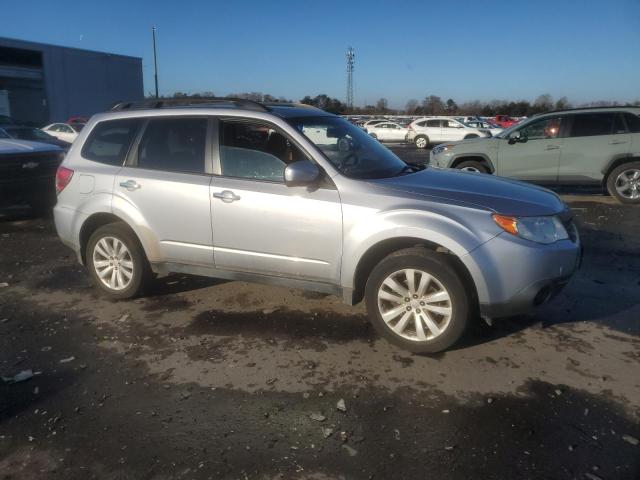JF2SHBDC6CH444928 - 2012 SUBARU FORESTER 2.5X PREMIUM ვერცხლისფერი ფოტო 4
