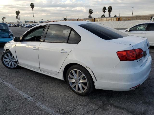 3VWDZ7AJ1BM372645 - 2011 VOLKSWAGEN JETTA SE WHITE photo 2