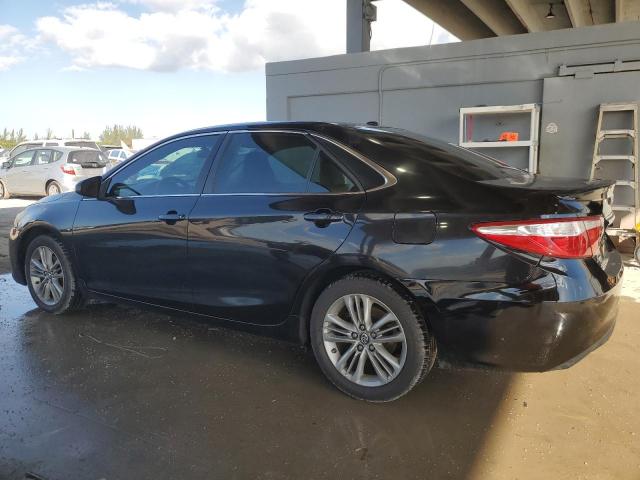 4T1BF1FK6FU998528 - 2015 TOYOTA CAMRY LE 黑色 照片 2